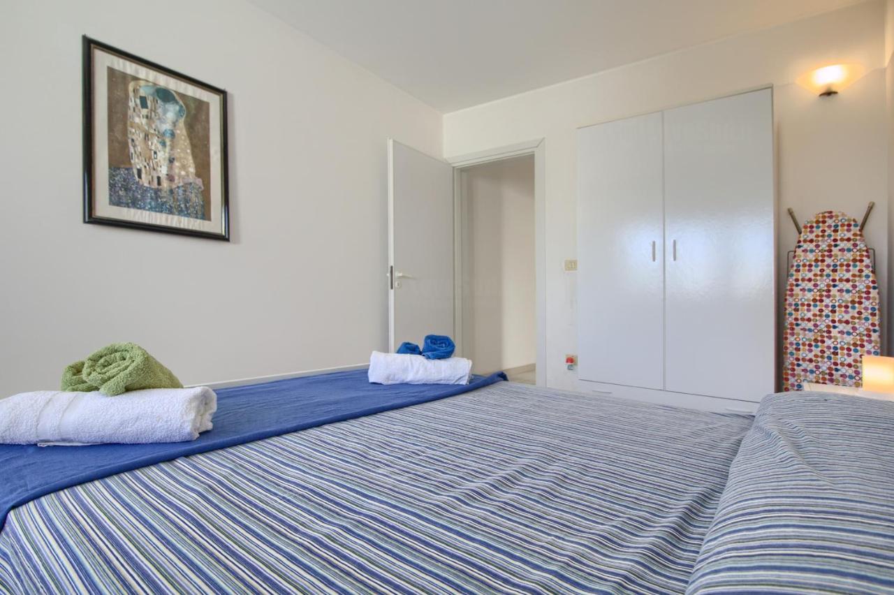 Front Beach Torre Mozza Exterior foto